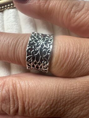 Silver Filigree Floral Band